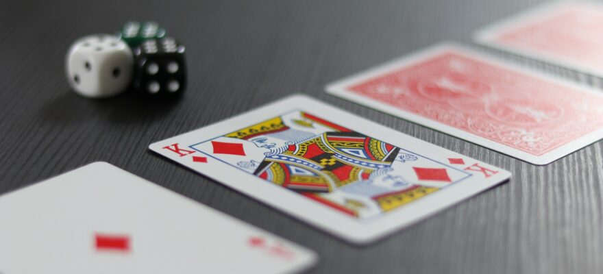 바카라 승률(Baccarat Win Rate): 게임 단계별 확률 분포와 정의