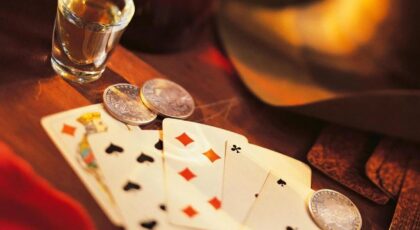 파이고우 포커(Pai Gow Poker): 하우스 웨이 규칙과 족보 완벽 가이드