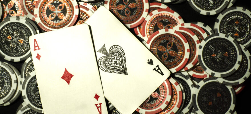 포커 확률(Poker Odds): 족보별 출현 빈도와 승률 통계 완벽 가이드