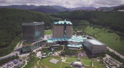 “2분기 순이익 138% 폭증” 방문객 증가로 탄력받은 강원랜드 실적 회복세 분석