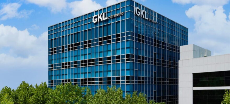 GKL 잇단 악재…직원 불법촬영 입건부터 입장객 부풀리기 의혹까지